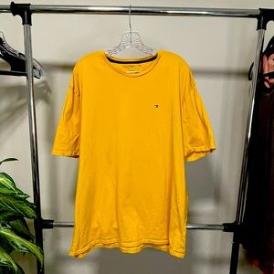 Yellow men’s Tommy Hilfiger T-shirt